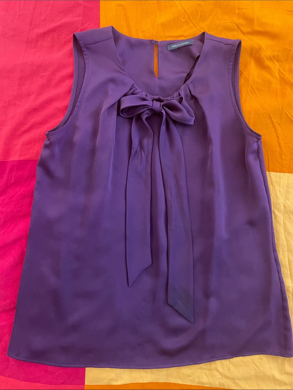 Tommy Hilfiger Purple Tie-Neck Sleeveless elegant shirt Women’s large
